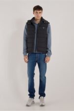 Guess Ανδρικό Μπουφάν Γιλέκο M5YN49WHEX2-JBLK Μαύρο - Image 2