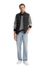 Guess Ανδρικό Αμάνικο Μπουφάν M6RN25WJ242-JBLK Μάυρο - Image 3